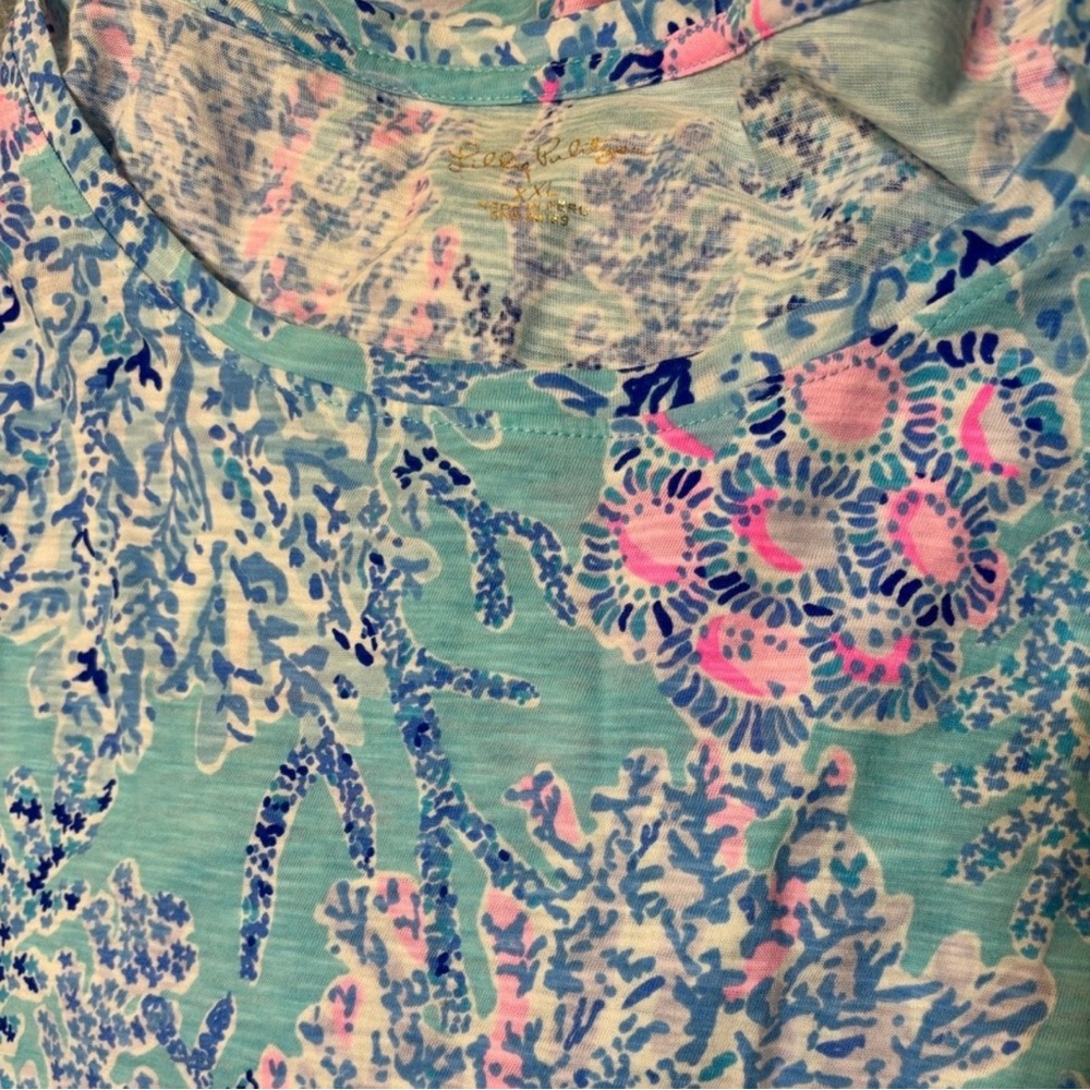 Lilly Pulitzer Etta V-Neck Top in the Blue Ibiza Now You Sea Me print
